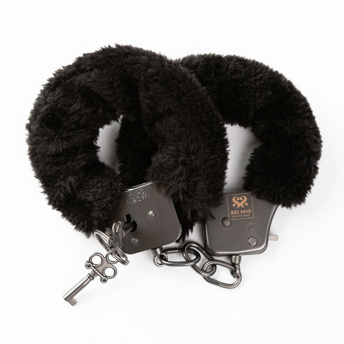 SEI MIO - Cuff Love - Furry Metal Handcuffs - Image 4