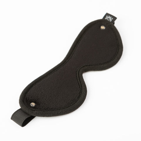 SEI MIO - Eyes Wide Shut - Soft Velvet Blindfold - Image 4