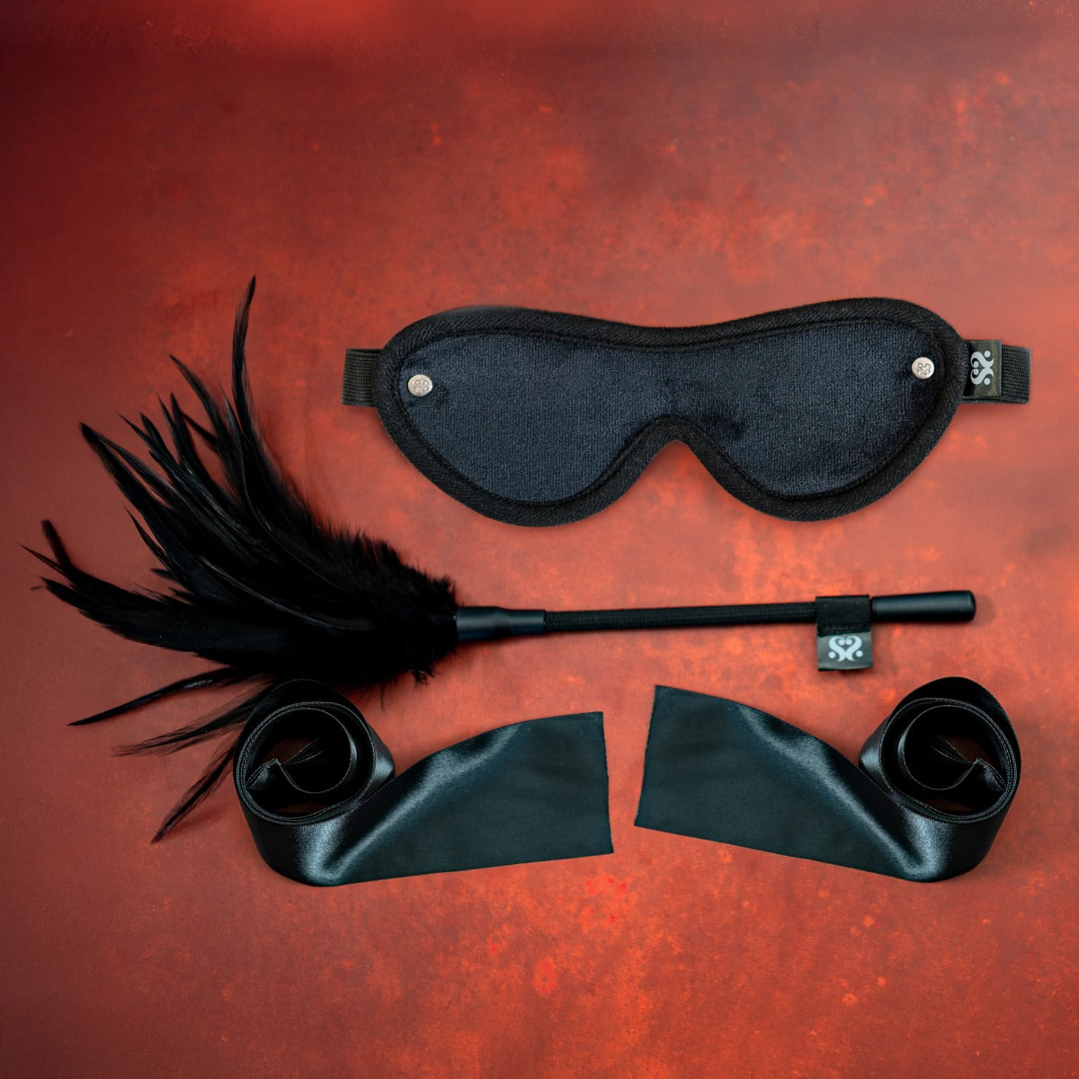 SEI MIO - Strict Tease - Ribbon Ties Blindfold and Tickler Kit - Image 2