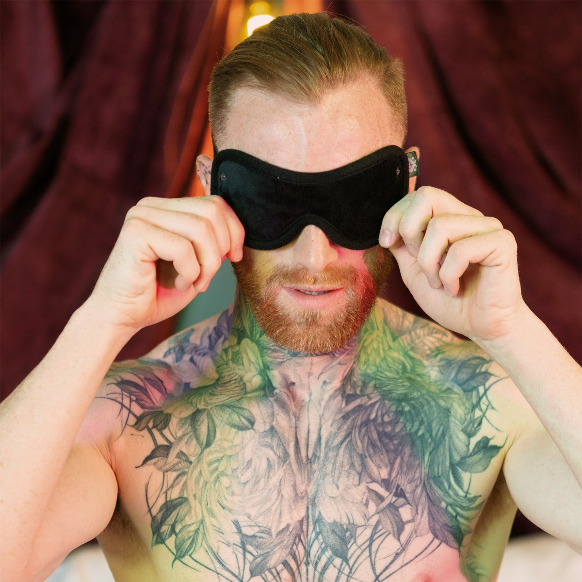 SEI MIO - Sensory Surrender - Blindfold Gag and Earplug Kit - Image 3
