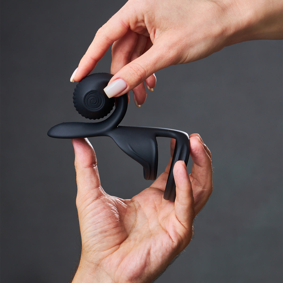 SVibe Snail JOVI Couples Ring - Black by Snail Vibe - Image 2